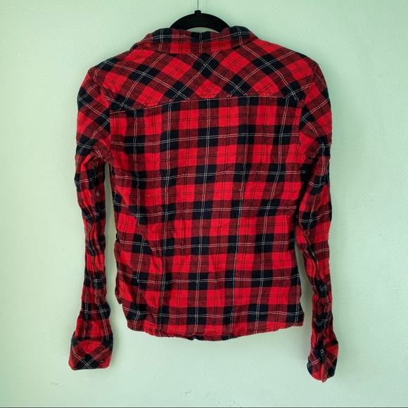 Aritzia TNA Plaid Button Up Flannel - Picture 5 of 5